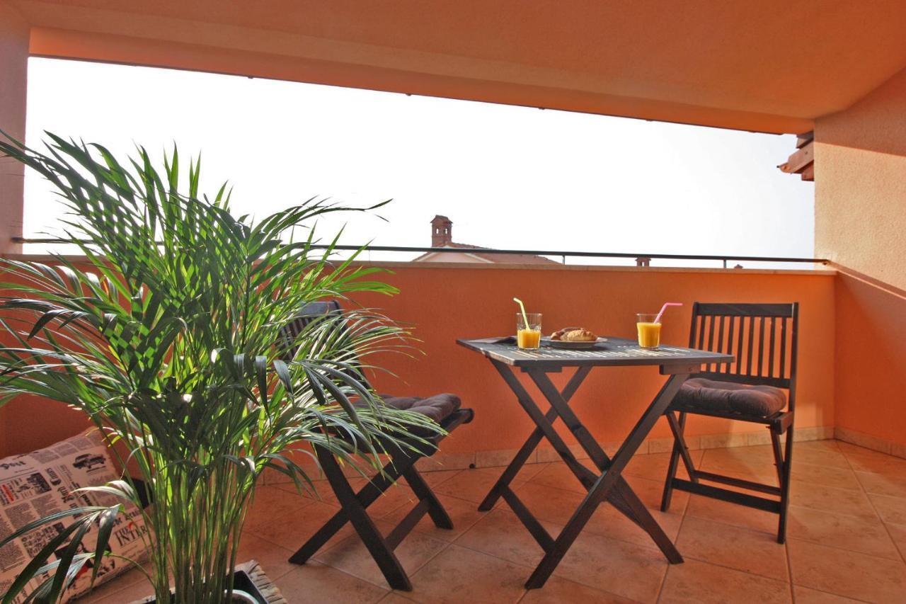 Brijunisol - 3 Apartments Top Position Near The Beautiful Beach Fažana Exteriör bild