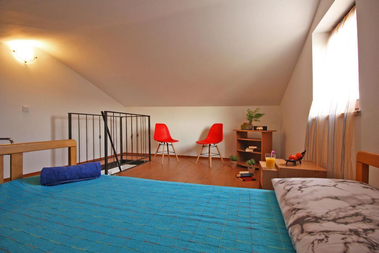 Brijunisol - 3 Apartments Top Position Near The Beautiful Beach Fažana Exteriör bild