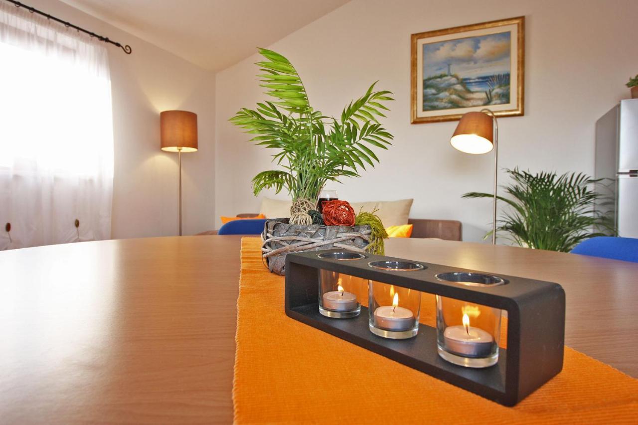 Brijunisol - 3 Apartments Top Position Near The Beautiful Beach Fažana Exteriör bild