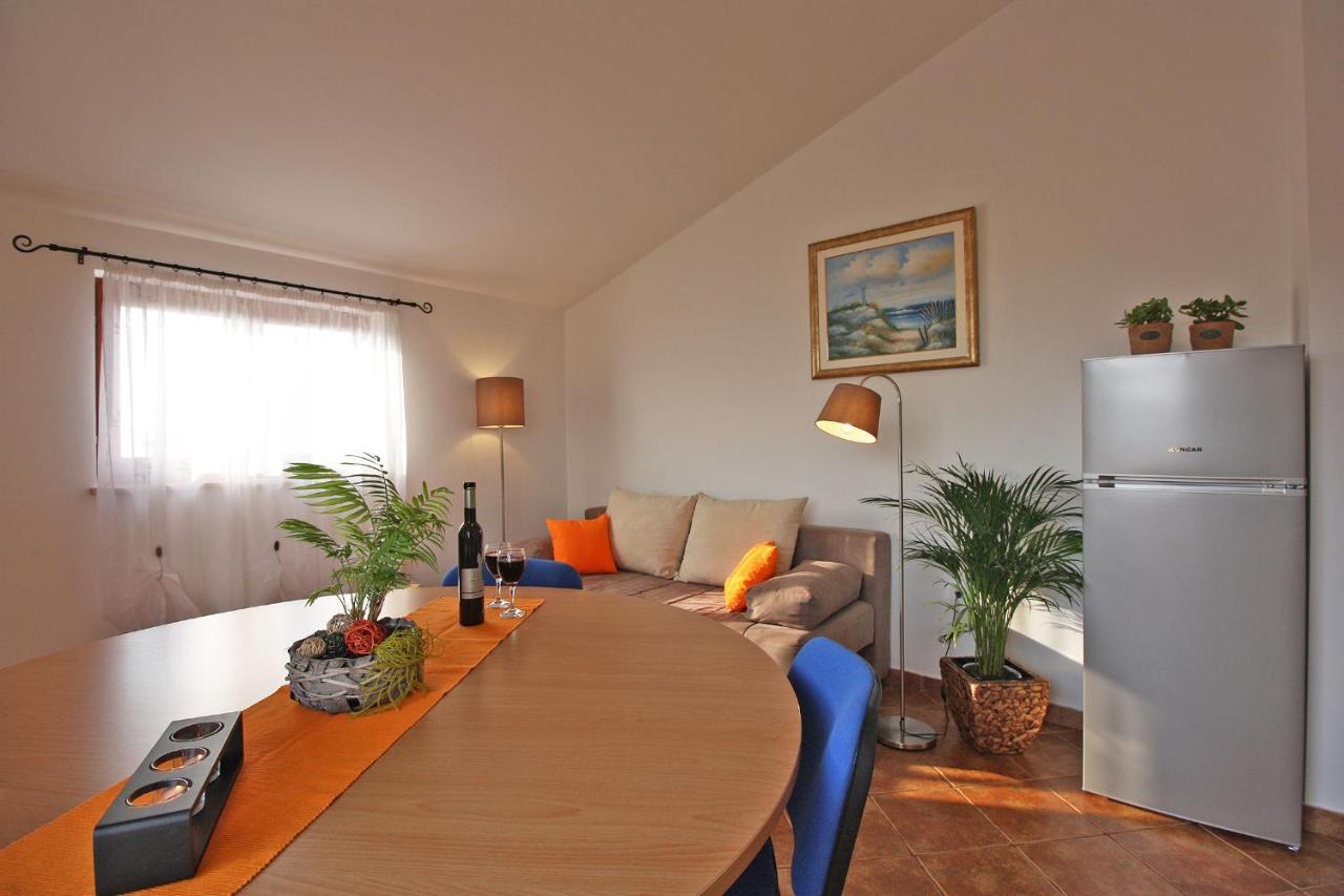 Brijunisol - 3 Apartments Top Position Near The Beautiful Beach Fažana Exteriör bild